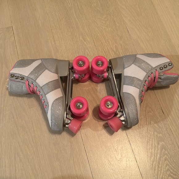 GLITTER Roller skates ✨🛼 - Picture 5 of 5